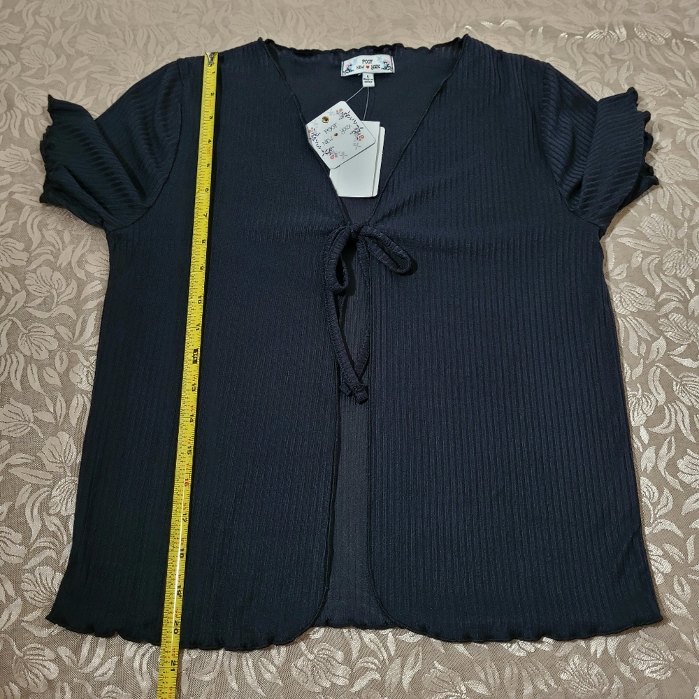NWT Black Ribbed Open Front Short Sleeve Top with Ruffle Edging Size Large - Picture 10 of 13